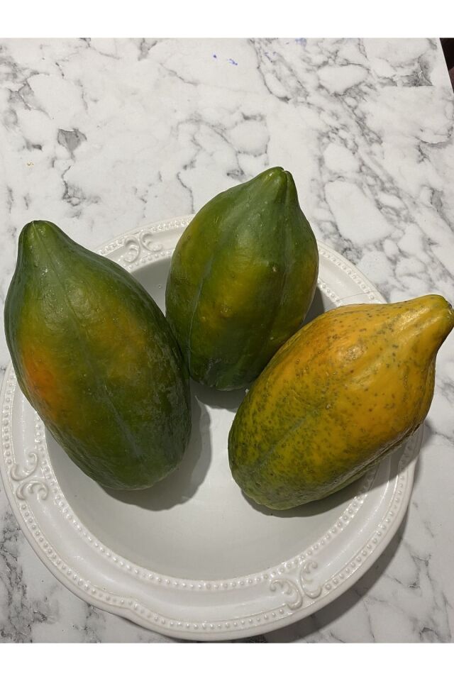 Papaya 1 Adet (Ağaç Kavunu) ≈ 500-1000 Gr